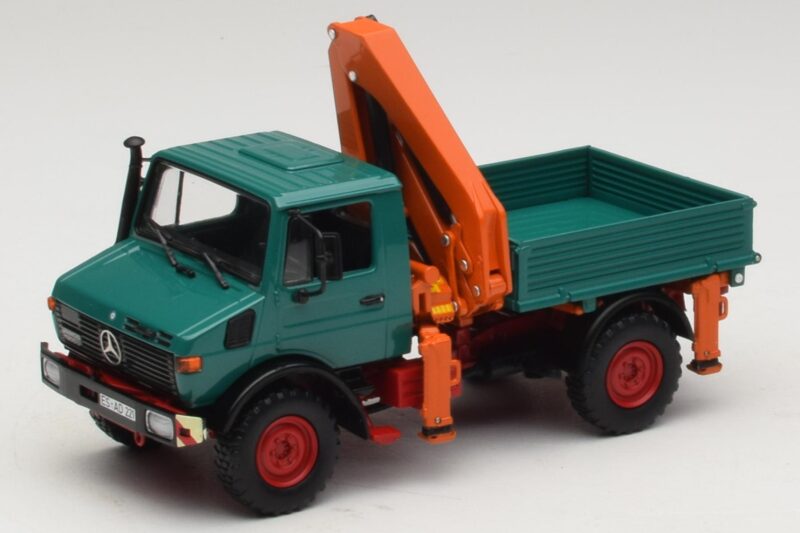 Mercedes Unimog 1300 L Tipper with Loading Crane Minichamps 1:43 Mercedes Unimog 1300 L Tipper with Loading Crane Minichamps 1:43 439033000 Diecast