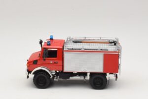 Mercedes Unimog 1300 L TLF 8/18 FF Oberammergau Minichamps 1:43 439033071 Diecast - image 3 of 6