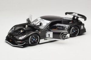 Nissan GT-R R35 Stealth Model Gran Turismo 5 AUTOart 1:18 81041 Diecast - image 2 of 9