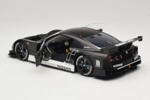 Nissan GT-R R35 Stealth Model Gran Turismo 5 AUTOart 1:18 81041 Diecast - image 5 of 9