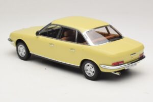 NSU Ro80 Yellow Minichamps 1:18 151015402 Diecast - image 5 of 6