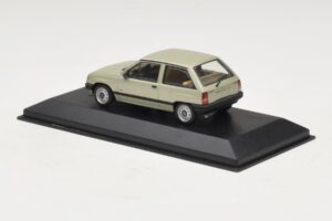 Opel Corsa A Light Green Metallic Minichamps 1:43 CORSA001 Diecast - image 3 of 4