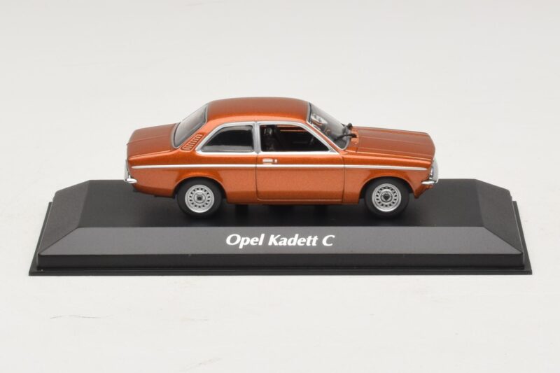 Opel Kadett C Bronze Metallic Maxichamps 1:43 940045600 Diecast