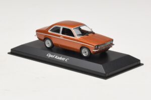 Opel Kadett C Bronze Metallic Maxichamps 1:43 940045600 Diecast - image 3 of 4