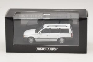 Opel Kadett E Caravan White Minichamps 1:43 400045911 Diecast - image 4 of 4