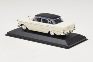 Opel Kapitan A White Minichamps 1:43 400048000 Diecast - image 3 of 4