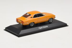 Opel Manta A Orange Maxichamps 1:43 940045500 Diecast - image 2 of 4