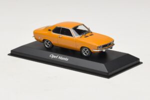 Opel Manta A Orange Maxichamps 1:43 940045500 Diecast - image 3 of 4