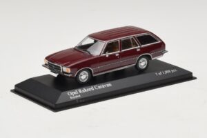 Opel Rekord D Caravan Red Minichamps 1:43 400044012 Diecast - image 2 of 4
