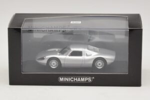 Porsche 904 GTS Silver Minichamps 1:43 400065721 Diecast - image 4 of 4