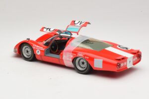 Porsche 906 LH Squadra Tartaruga #40 D. Spoerry / R. Steinemann 12 Hours of Sebring 1967 Minichamps 1:18 100676140 Diecast - image 5 of 8