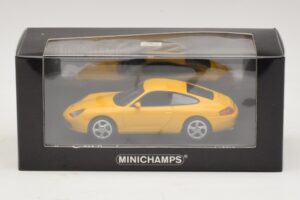 Porsche 911 991 Carrera Yellow Minichamps 1:43 410060221 Diecast - image 4 of 4