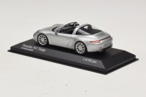 Porsche 911 991 Targa Silver Minichamps 1:43 410062442 Diecast - image 3 of 4