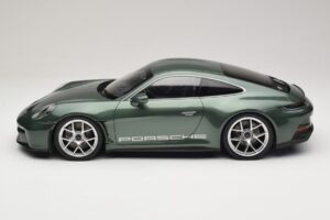 Porsche 911 992 S/T Malachite Green Metallic Norev 1:12 127552 Diecast - image 3 of 6