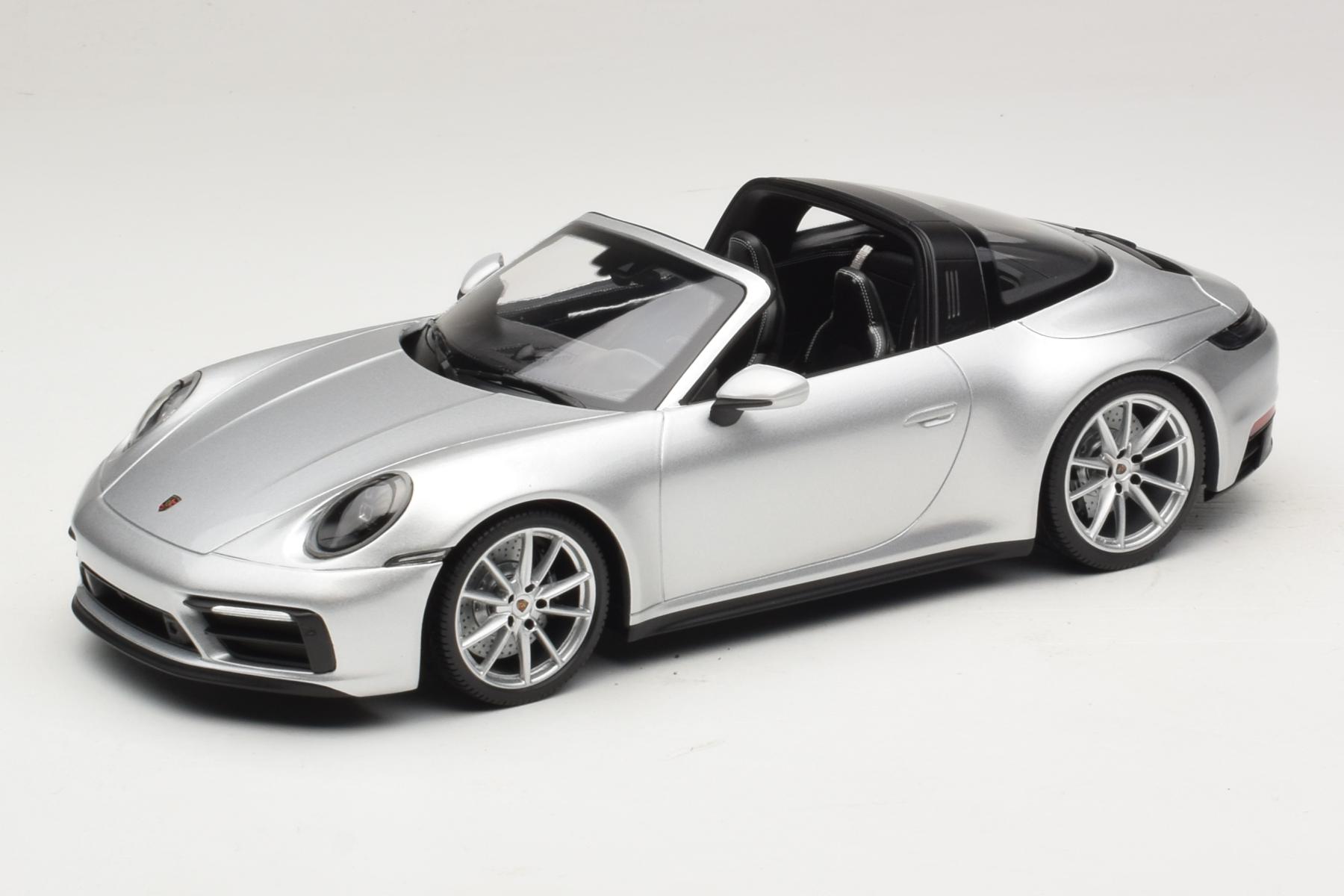 Minichamps Porsche 992 Targa 4 GTS 1:18 Silver Diecast