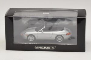 Porsche 911 996 Cabriolet Silver Metallic Minichamps 1:43 400061091 Diecast - image 4 of 4