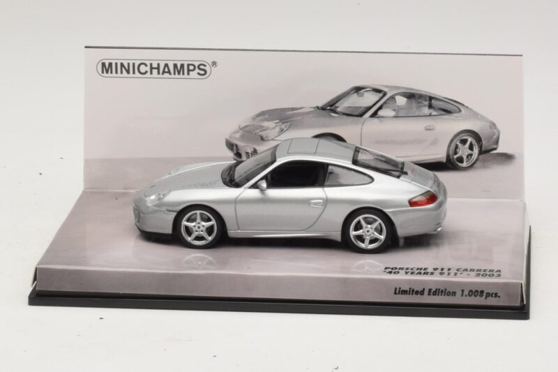 Porsche 911 996 Carrera 40th Anniversary Silver Minichamps 1:43 436061070 Diecast
