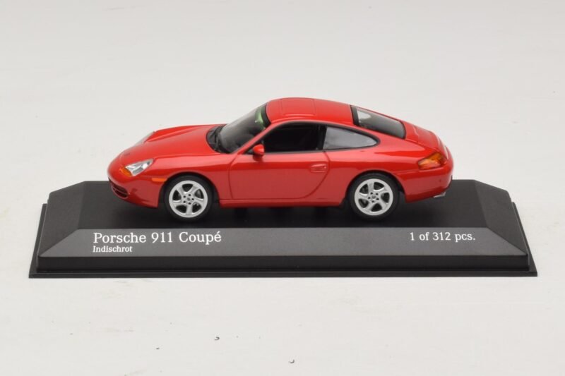 Porsche 911 996 Red Minichamps 1:43 Porsche 911 996 Red Minichamps 1:43 400061181 Diecast