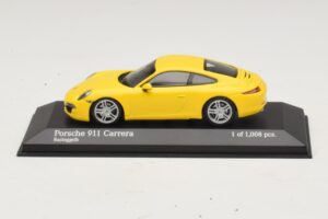 Porsche 911 996 Yellow Minichamps 1:43 400061182 Diecast