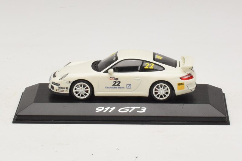 Porsche 911 997 GT3 #22 White Minichamps 1:43 WAP020102016 Diecast