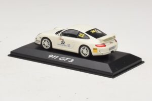 Porsche 911 997 GT3 #22 White Minichamps 1:43 WAP020102016 Diecast - image 3 of 4