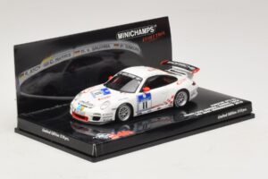 Porsche 911 997 GT3 RS #11 24 Hours Nurburgring 2010 Minichamps 1:43 437106711 Diecast - image 2 of 5