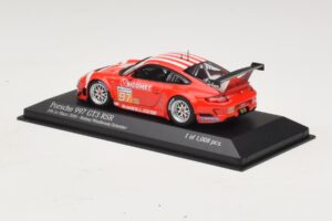 Porsche 911 997 GT3 RSR GT2 #97 M. Holzer / R. Westbrook 24 Hours of Le Mans 2010 Minichamps 1:43 410106997 Diecast - image 3 of 4