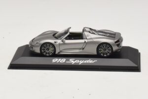 Porsche 918 Spyder Grey Metallic Minichamps 1:43 WAP0201000E Diecast