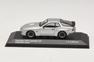 Porsche 924 Carrera GT Silver Minichamps 1:43 400066121 Diecast