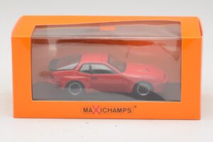 Porsche 924 GT Red Maxichamps 1:43 940066120 Diecast - image 4 of 4