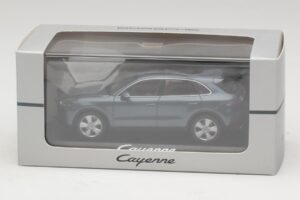 Porsche Cayenne E3 Blue Metallic Minichamps 1:43 WAP0203110J Diecast - image 4 of 4