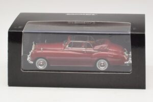 Rolls-Royce Silver Cloud II Cabriolet Red Minichamps 1:43 436134930 Diecast - image 4 of 4