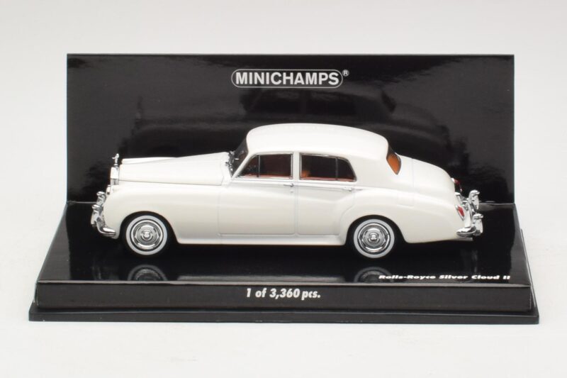 Rolls-Royce Silver Cloud II White Minichamps 1:43 Rolls-Royce Silver Cloud II White Minichamps 1:43 436134900 Diecast