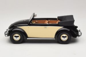 Volkswagen Beetle Convertible Black Cream Minichamps 1:18 107054131 Resin - image 3 of 6