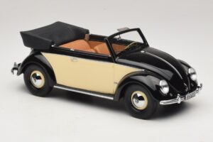 Volkswagen Beetle Convertible Black Cream Minichamps 1:18 107054131 Resin - image 4 of 6