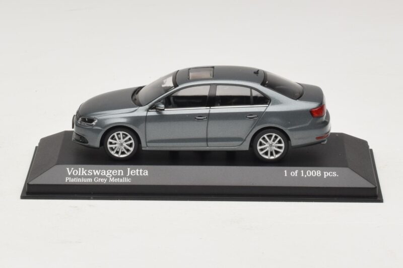 Volkswagen Jetta Mk6 Grey Metallic Minichamps 1:43 400059000 Diecast