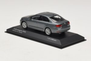 Volkswagen Jetta Mk6 Grey Metallic Minichamps 1:43 400059000 Diecast - image 3 of 4