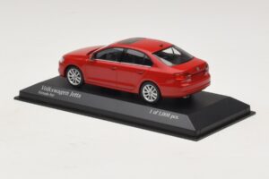 Volkswagen Jetta Mk6 Red Minichamps 1:43 400059001 Diecast - image 3 of 4