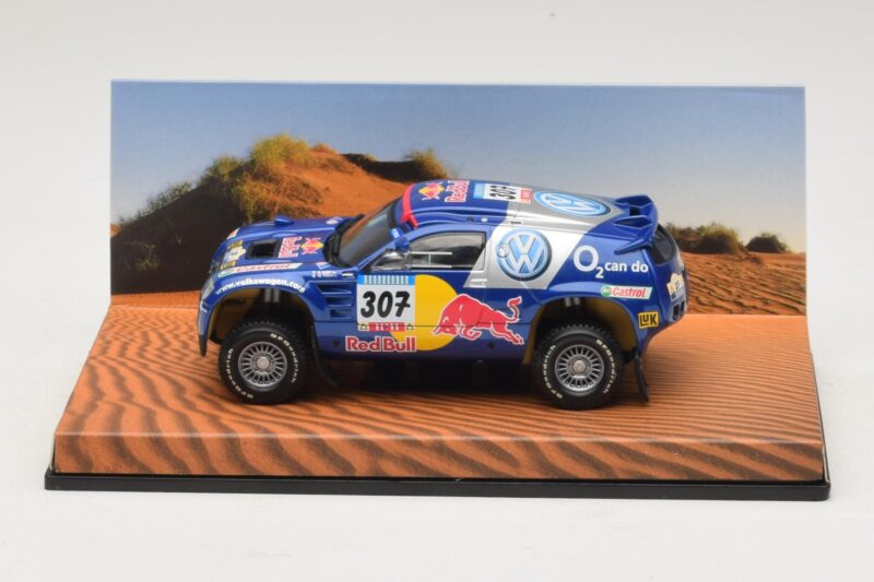Volkswagen Race Touareg Red Bull #307 Dealer Edition 2005 Minichamps 1:43 Volkswagen Race Touareg Red Bull #307 Dealer Edition 2005 Minichamps 1:43 7LO099400PD307 Diecast