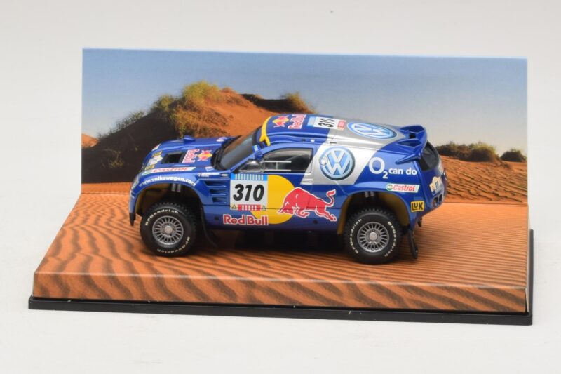 Volkswagen Race Touareg Red Bull #310 Dealer Edition 2005 Minichamps 1:43 Volkswagen Race Touareg Red Bull #310 Dealer Edition 2005 Minichamps 1:43 7LO099400PD310 Diecast
