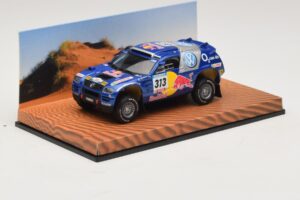Volkswagen Race Touareg Red Bull #313 Dealer Edition 2005 Minichamps 1:43 7LO099400PD313 Diecast - image 2 of 5