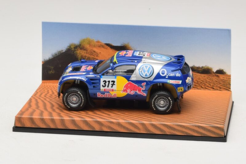 Volkswagen Race Touareg Red Bull #317 Dealer Edition 2005 Minichamps 1:43 7LO099400PD317 Diecast