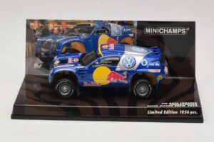 Volkswagen Race Touareg Red Bull Presentation Essen Motor Show 2004 Minichamps 1:43 436045300 Diecast