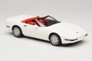 Chevrolet Corvette C4 Convertible Arctic White GT Spirit 1:18 GT580 Resin - image 4 of 6