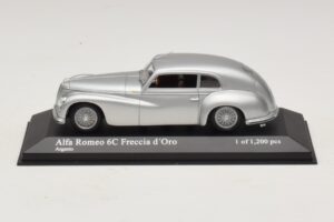Alfa Romeo 6C 2500 Freccia d'Oro Silver Minichamps 1:43 400120480 Diecast