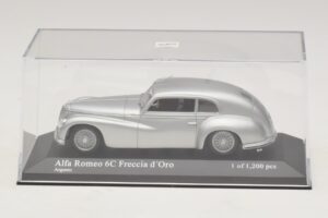 Alfa Romeo 6C 2500 Freccia d'Oro Silver Minichamps 1:43 400120480 Diecast - image 4 of 5