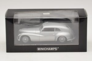Alfa Romeo 6C 2500 Freccia d'Oro Silver Minichamps 1:43 400120480 Diecast - image 5 of 5