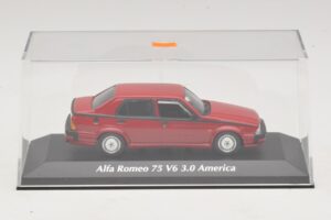 Alfa Romeo 75 V6 3.0 America Red Maxichamps 1:43 940120461 Diecast - image 4 of 5