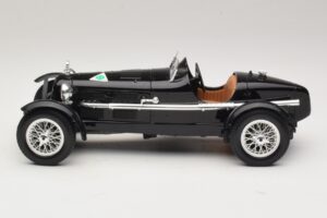 Alfa Romeo 8C Monza Black Bburago 1:18 3014-P1 Diecast - image 3 of 6