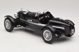 Alfa Romeo 8C Monza Black Bburago 1:18 3014-P1 Diecast - image 5 of 6